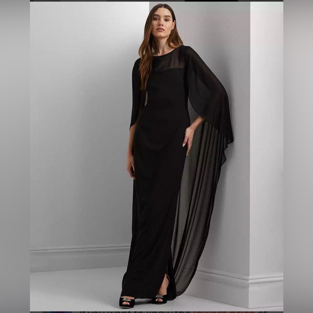NWT Ralph Lauren
Women's Cape Georgette Gown Size 2